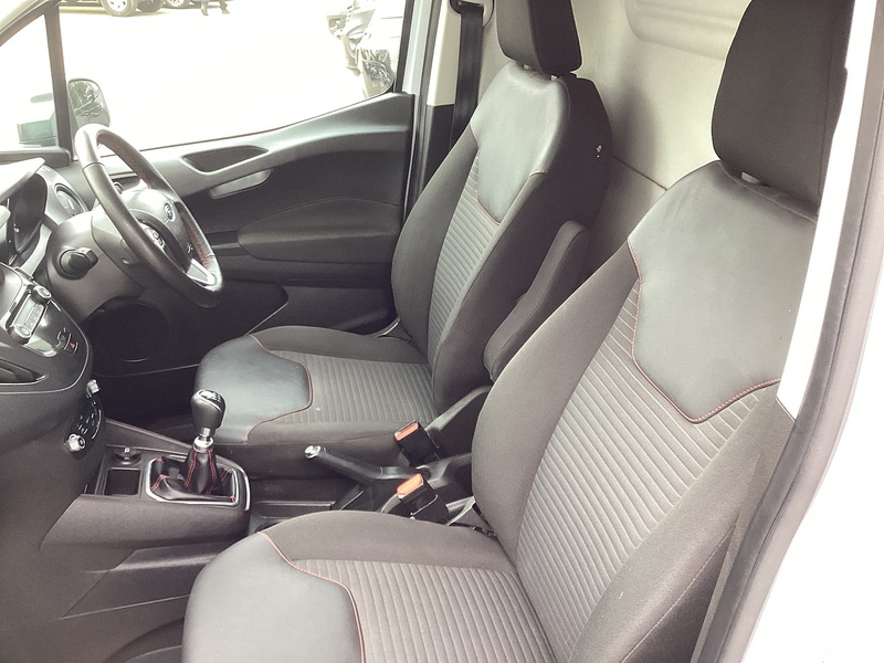 Ford TDCi Sport SWB  A/C Euro 6