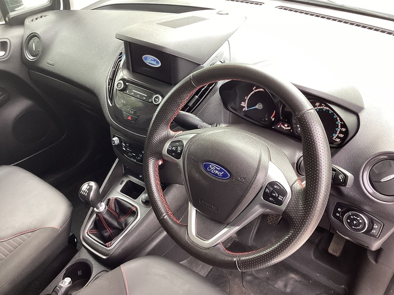 Ford TDCi Sport SWB  A/C Euro 6