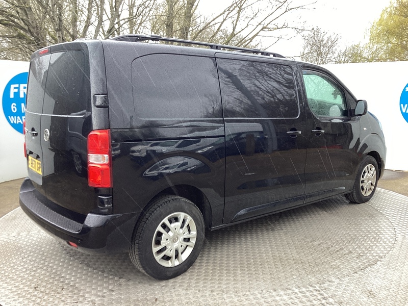 Vauxhall Turbo D 3100 Sportive SWB L/R A/C Euro 6