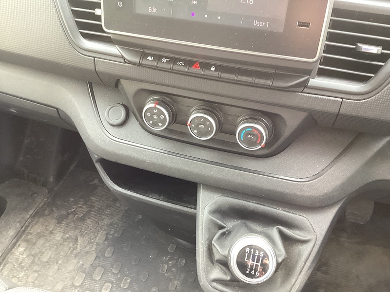 Renault dCi Blue LL30 Business+ LWB A/C Euro 6