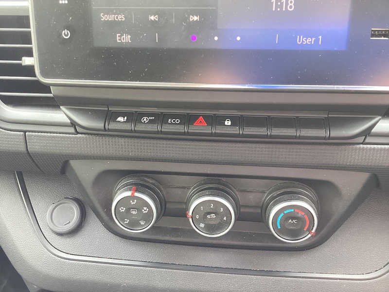 Renault dCi Blue LL30 Business+ LWB A/C Euro 6