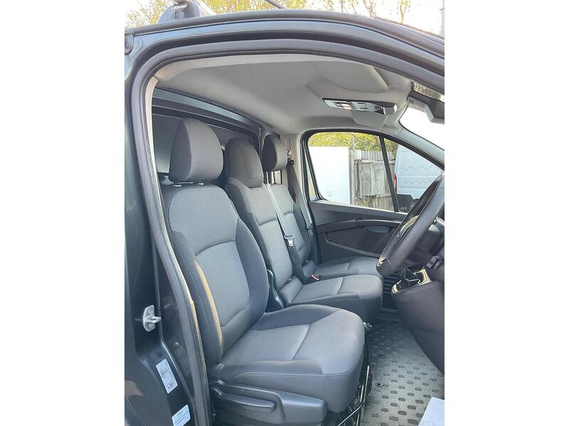 Renault dCi Blue LL30 Business+ LWB A/C Euro 6