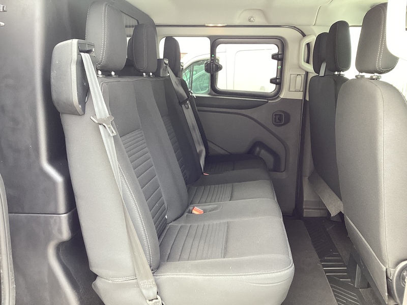 Ford 320 EcoBlue Limited Crewcab LWB A/C Euro 6