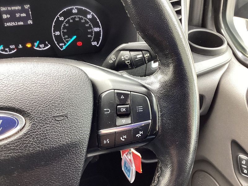 Ford 320 EcoBlue Limited Crewcab LWB A/C Euro 6