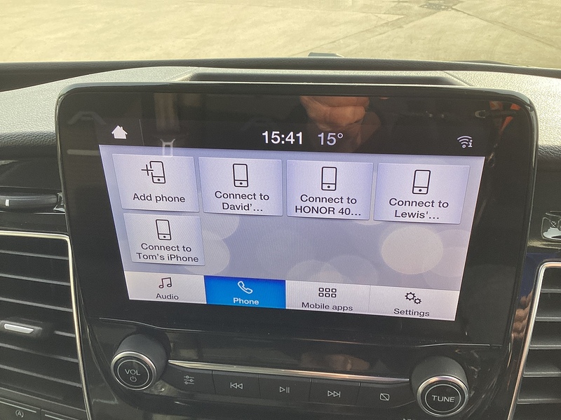 Ford 300 EcoBlue Active SWB L/R A/C Euro 6