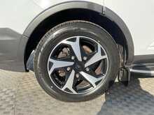 Ford Transit Custom 300 EcoBlue Active SWB L/R A/C Euro 6 