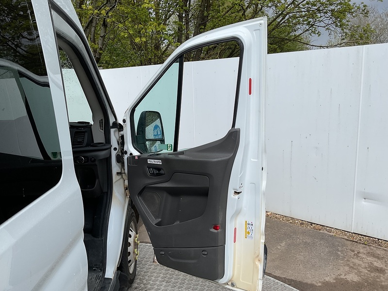 Ford 460 EcoBlue Leader 17 Seater Tacho 