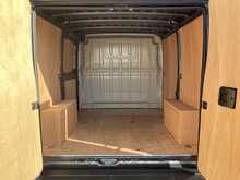 Peugeot Boxer BlueHDi 330 Professional SWB L/R Euro 6 