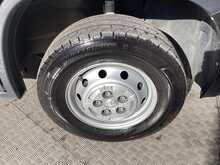 Peugeot Boxer BlueHDi 330 Professional SWB L/R Euro 6 