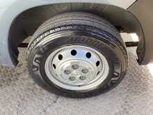 Peugeot Boxer BlueHDi 330 Professional SWB L/R Euro 6 