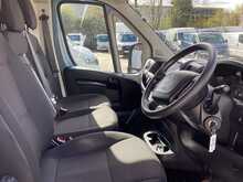 Peugeot Boxer BlueHDi 330 Professional SWB L/R Euro 6 