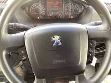 Peugeot Boxer BlueHDi 330 Professional SWB L/R Euro 6 
