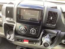 Peugeot Boxer BlueHDi 330 Professional SWB L/R Euro 6 
