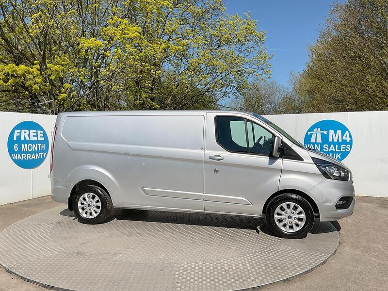 Ford 320 EcoBlue Limited LWB L/R A/C Euro 6