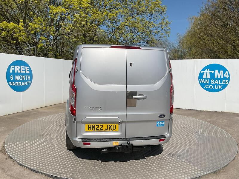Ford 320 EcoBlue Limited LWB L/R A/C Euro 6