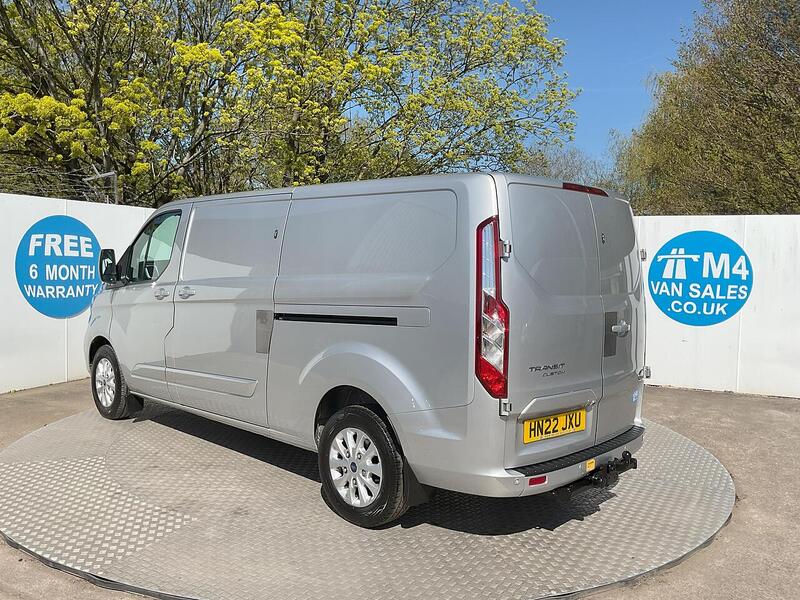 Ford 320 EcoBlue Limited LWB L/R A/C Euro 6