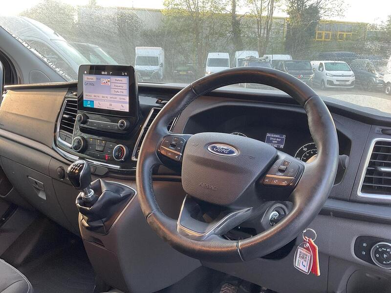 Ford 280 EcoBlue Limited SWB A/C Euro 6 