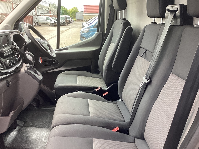 Ford 350 EcoBlue Leader LWB M/R Euro 6