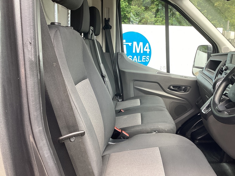 Ford 350 EcoBlue Leader LWB M/R Euro 6