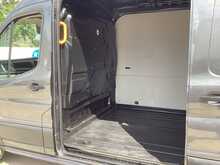 Ford Transit 350 EcoBlue Leader LWB M/R Euro 6 
