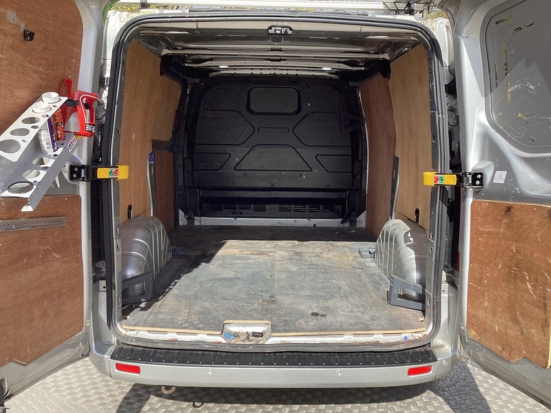 Ford 280 EcoBlue Limited SWB L/R A/C Euro 6