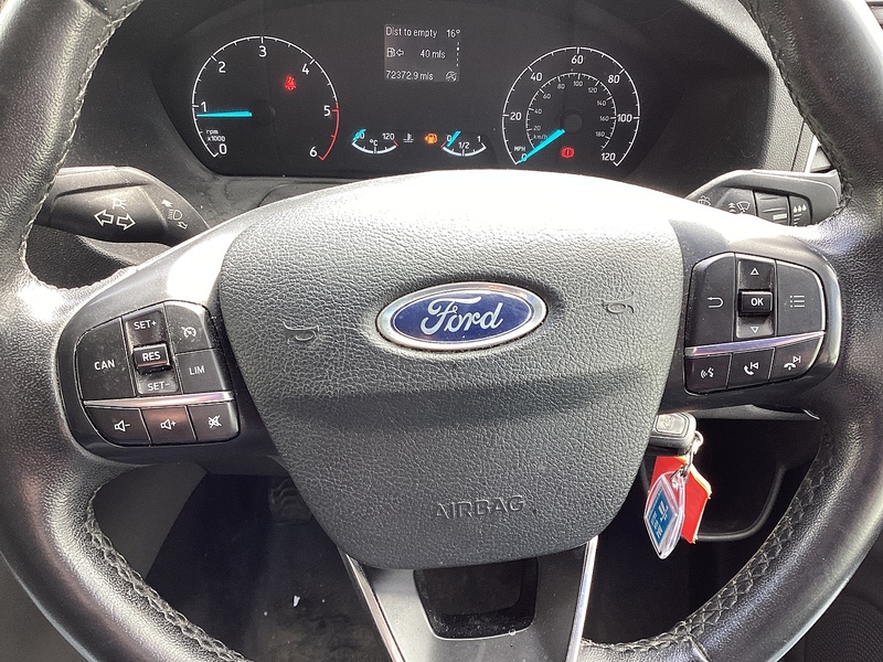 Ford 280 EcoBlue Limited SWB L/R A/C Euro 6