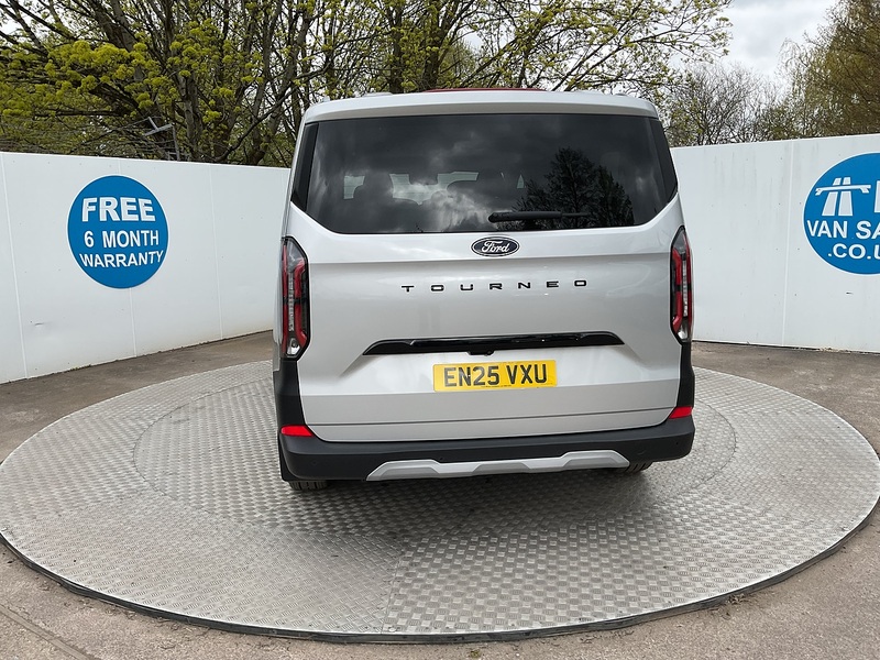 Ford 320 EcoBlue Active 8 Seater Euro 6 **NO VAT**