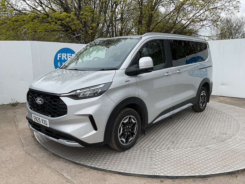 Ford 320 EcoBlue Active 8 Seater Euro 6 **NO VAT**