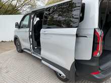 Ford Tourneo Custom 320 EcoBlue Active 8 Seater Euro 6 **NO VAT** 