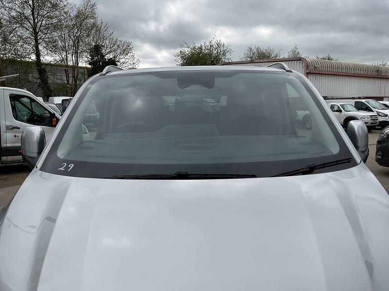 Ford 320 EcoBlue Active 8 Seater Euro 6 **NO VAT**