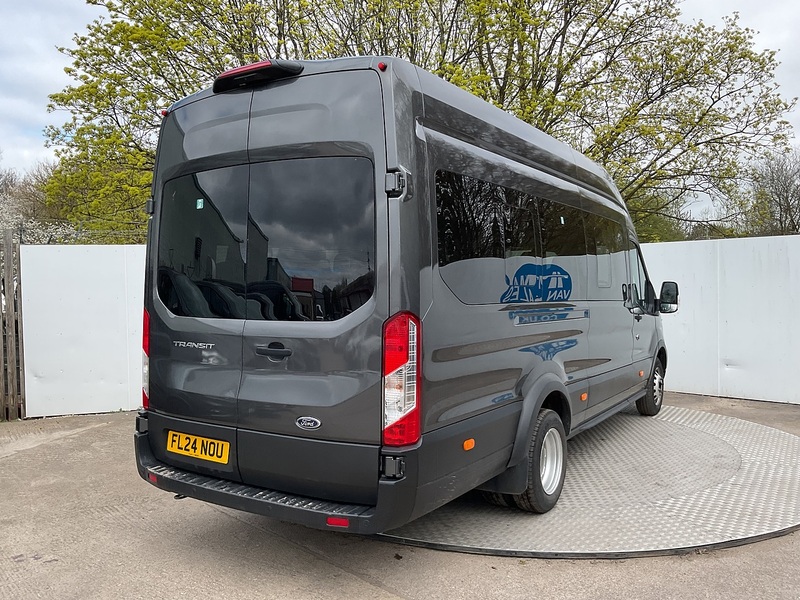 Ford 460 EcoBlue Limited 17 Seater 