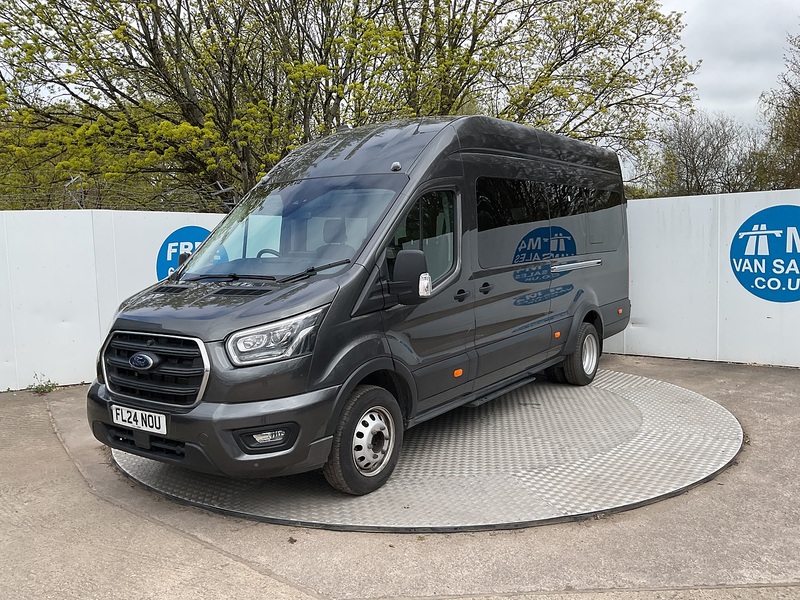 Ford 460 EcoBlue Limited 17 Seater 