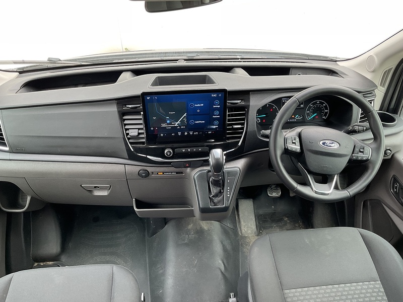 Ford 460 EcoBlue Limited 17 Seater 