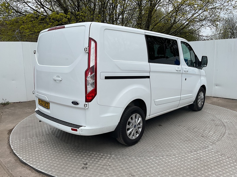 Ford 300 EcoBlue Limited Crewvan Euro 6 