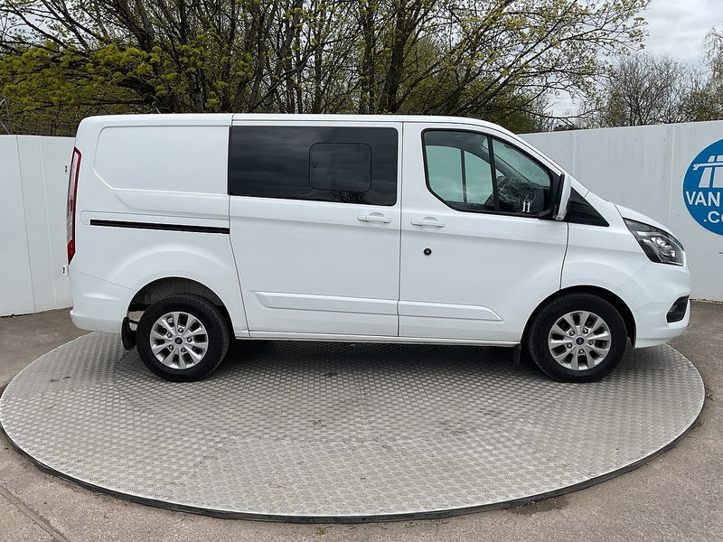 Ford 300 EcoBlue Limited Crewvan Euro 6 
