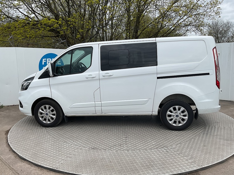 Ford 300 EcoBlue Limited Crewvan Euro 6 