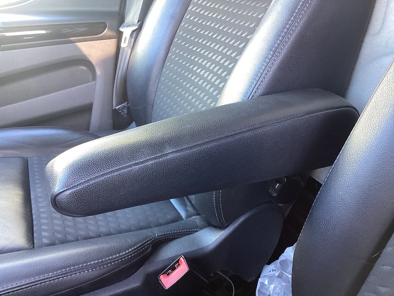 Ford 290 EcoBlue Sport SWB L/R A/C Euro 6 **NO VAT**