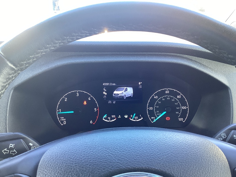 Ford 290 EcoBlue Sport SWB L/R A/C Euro 6 **NO VAT**