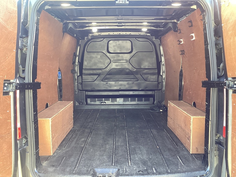 Ford 290 EcoBlue Sport SWB L/R A/C Euro 6 **NO VAT**