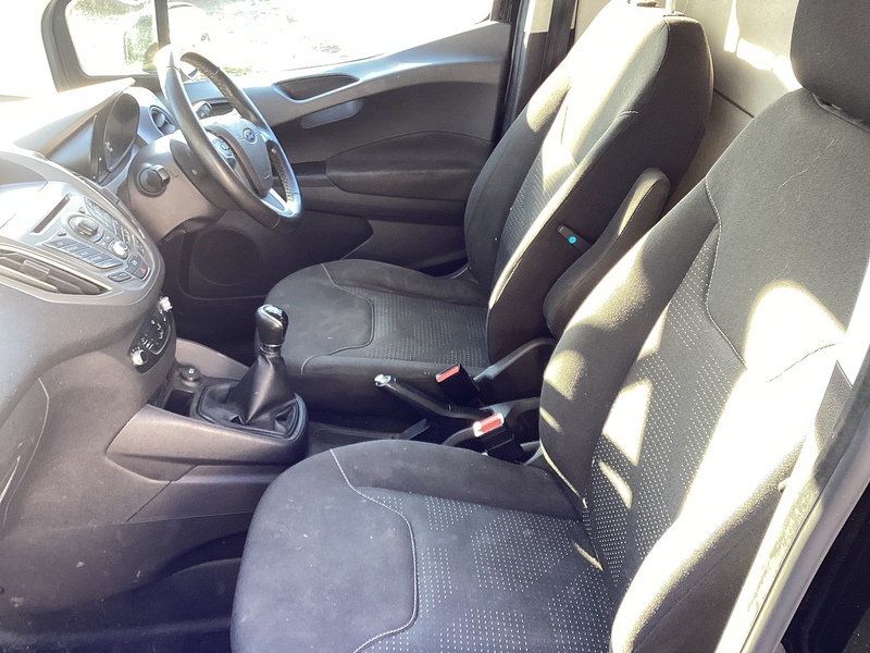 Ford TDCi Trend SWB Euro 6 **NO VAT**