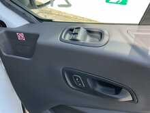 Ford Transit 460 EcoBlue Trend 17 Seater 