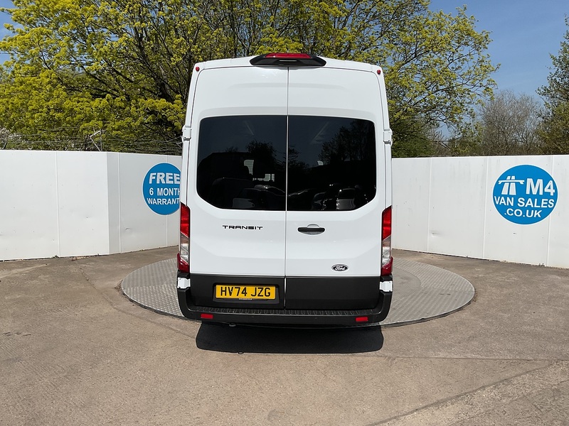 Ford 460 EcoBlue Trend 17 Seater