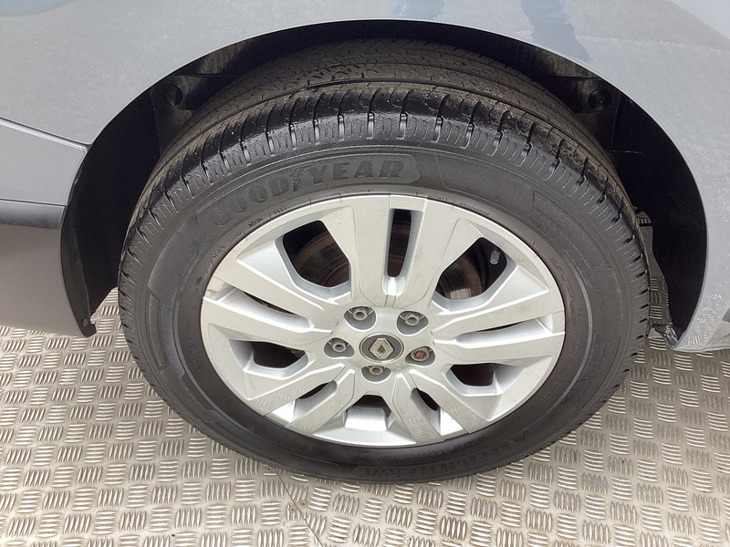 Renault dCi Blue SL28 Sport SWB L/R Euro 6