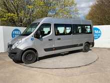 Renault Master dCi 35 Business+ Wheelchair Access Minibus 