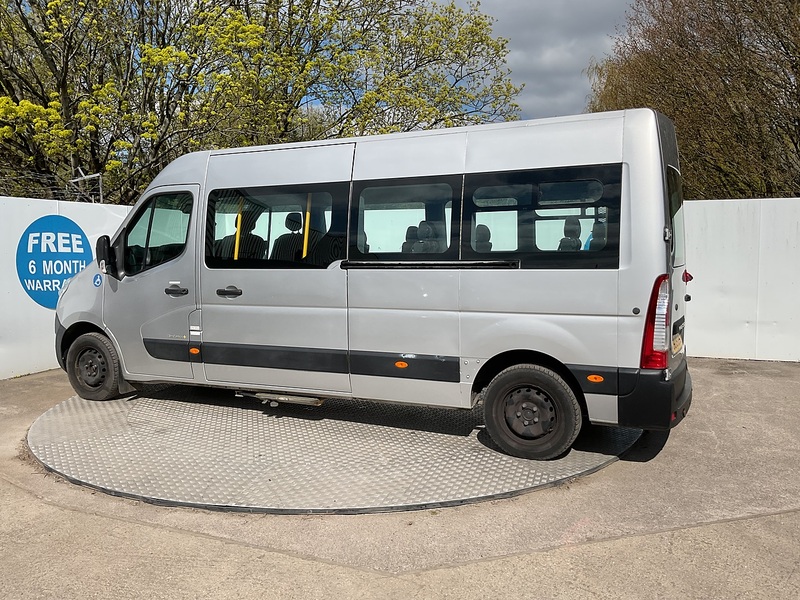Renault 2.3 dCi 35 Business+ Panel Van 5dr Diesel Manual FWD LWB Medium Roof Euro 6 (130 ps)
