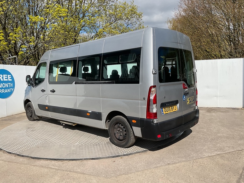 Renault 2.3 dCi 35 Business+ Panel Van 5dr Diesel Manual FWD LWB Medium Roof Euro 6 (130 ps)