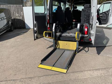 Renault Master, 2.3 dCi 35 Business+ Panel Van 5dr Diesel Manual FWD LWB Medium Roof Euro 6 (130 ps)