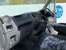 Renault Master dCi 35 Business+ Wheelchair Access Minibus 