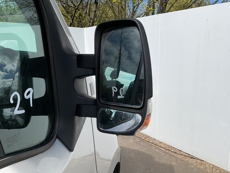 Renault 2.3 dCi 35 Business+ Panel Van 5dr Diesel Manual FWD LWB Medium Roof Euro 6 (130 ps)