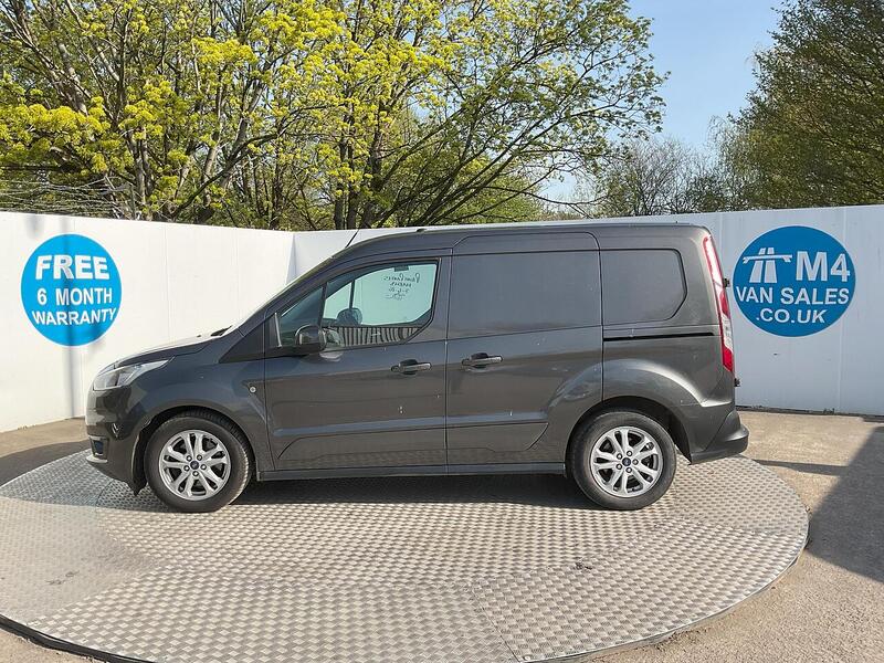 Ford 200 EcoBlue Limited SWB L/R Euro 6